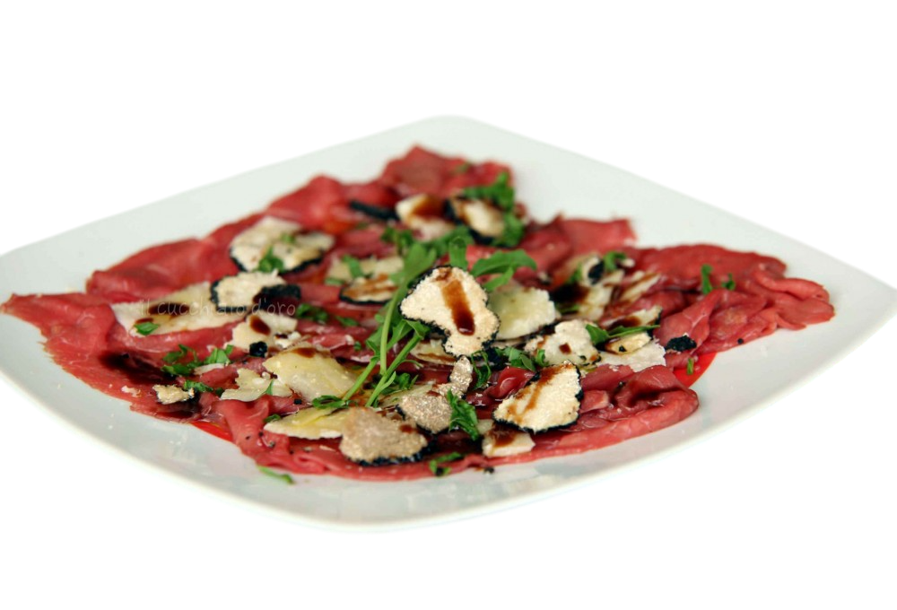 Carpaccio di manzo al tartufo fresco